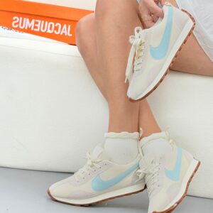 Tênis Nike x Jacquemus - Off/ Azul Bebê