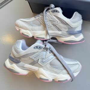 Tênis New Balance 9060  -  Couro Legitimo- Cinza \ Rosa