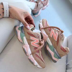 Tênis New Balance 9060  - Couro Legitimo- Salmão