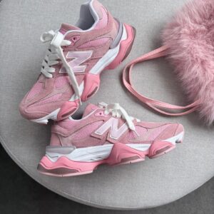 Tênis New Balance 9060  -  Couro Legitimo- Chiclete