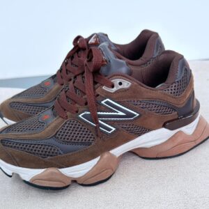 Tênis New balance 9060 Linha Camurça - Chocolate