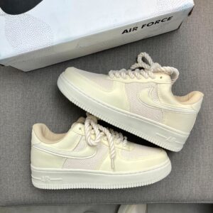 Tênis Nike Air Force One  - Marfim