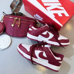 Tênis Nike SB Dunk - Bordo