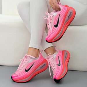 Tênis  Nike Vomero Plus  - Pink