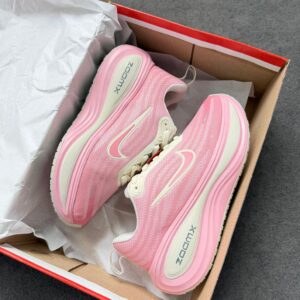 Tênis  Nike Vomero Plus  - Rosa